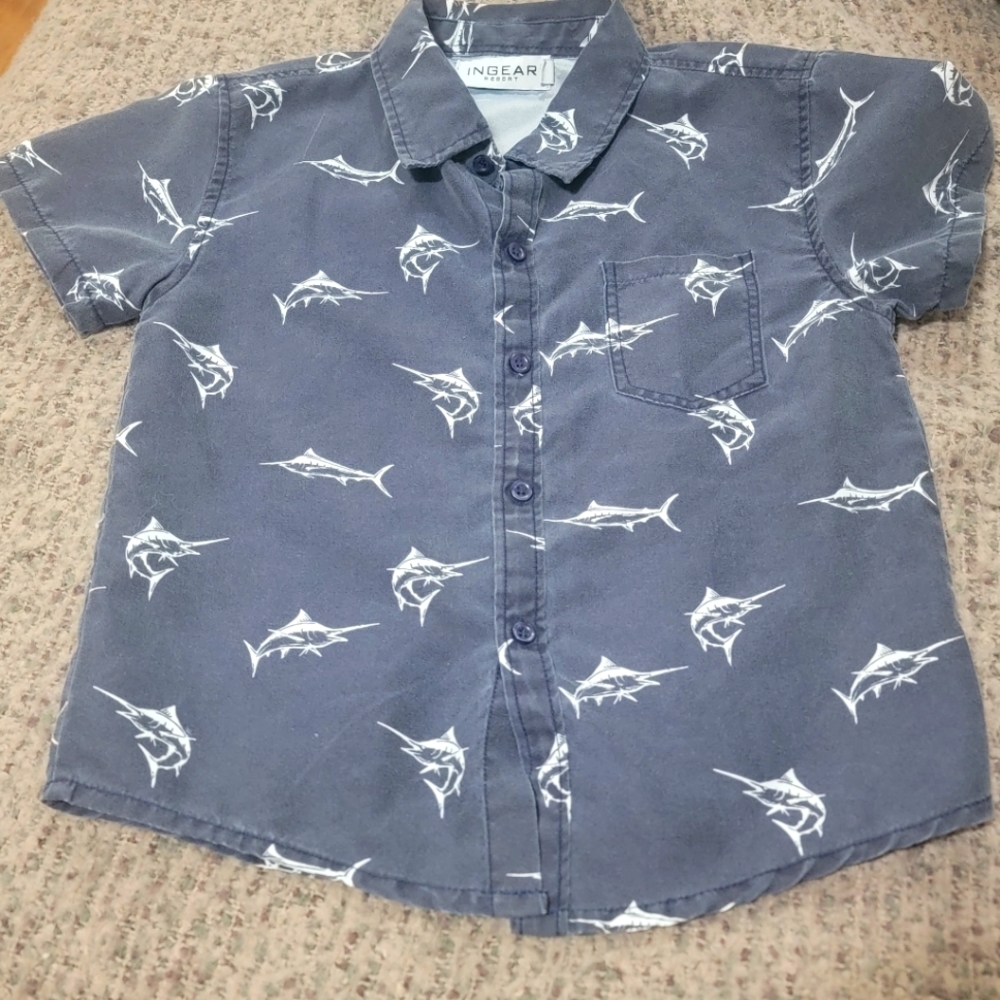 Like New Kids Fishing Shirt (M)